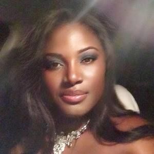 Meet your Posher, Rose